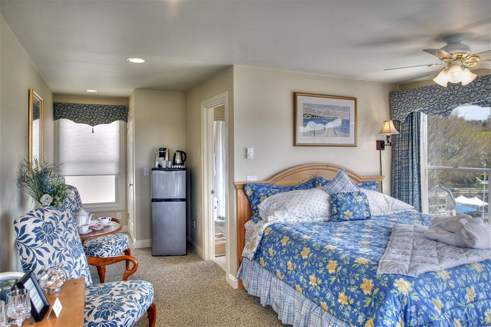 Harborage Inn On The Oceanfront บูธเบย์ฮาร์เบอร์ ภายนอก รูปภาพ